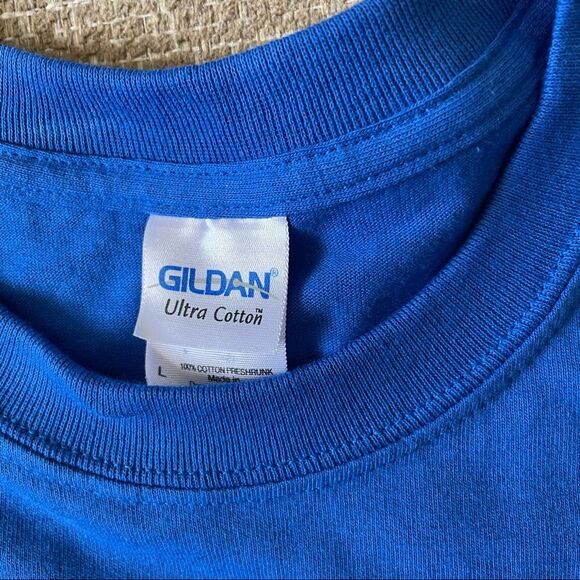 A Man Gotta Brew Graphic T shirt Men's Size Large Blue NEW No Tags - Picture 3 of 3